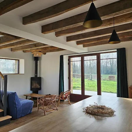 Mitoyen Au Calme 度假居 Bouvron