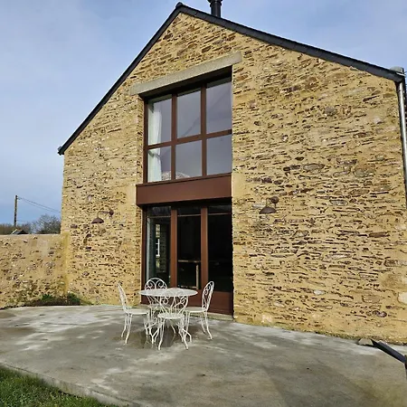 Mitoyen Au Calme 度假居 *