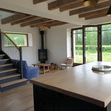 Mitoyen Au Calme 度假居 Bouvron